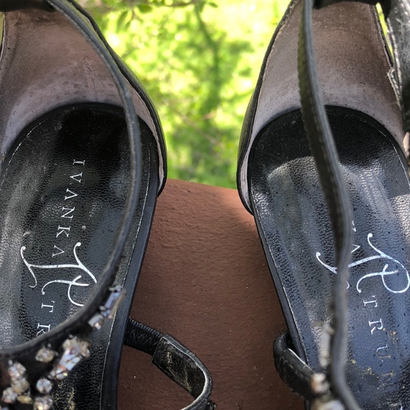 Ivanka Trump sandals - Picture 3 of 6